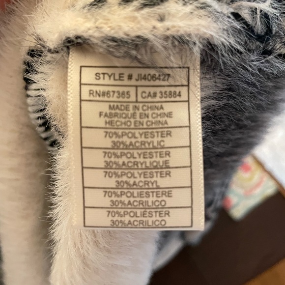 Jack by bb Dakota cozy sweater - size small - Picture 5 of 5